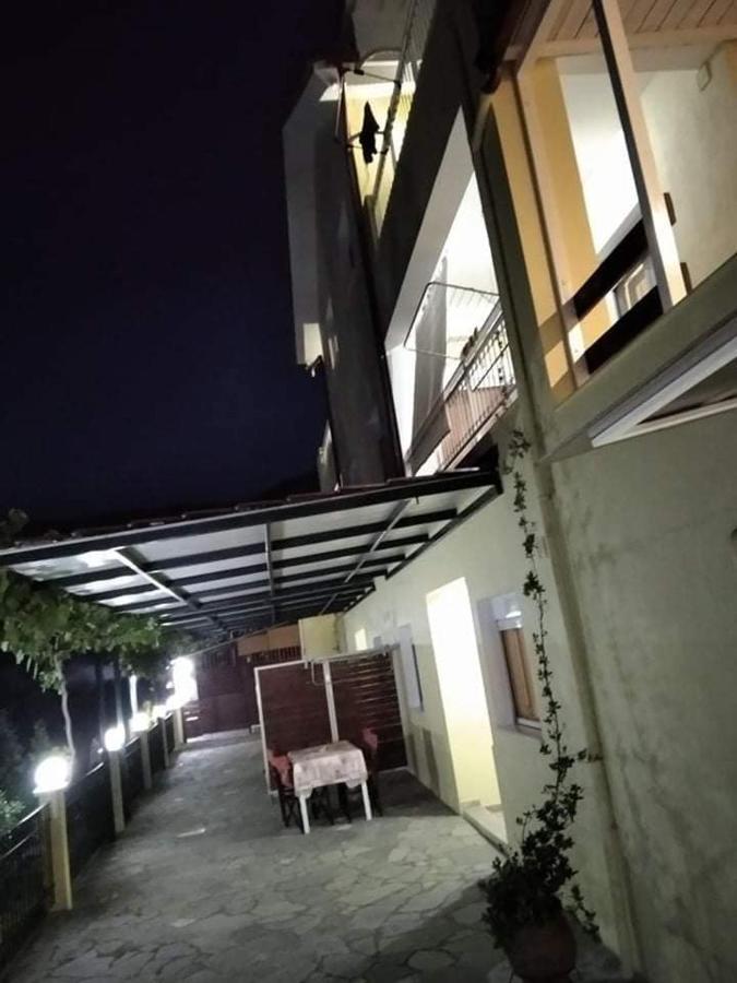 כריסי אמודיה Nestor Apartments מראה חיצוני תמונה